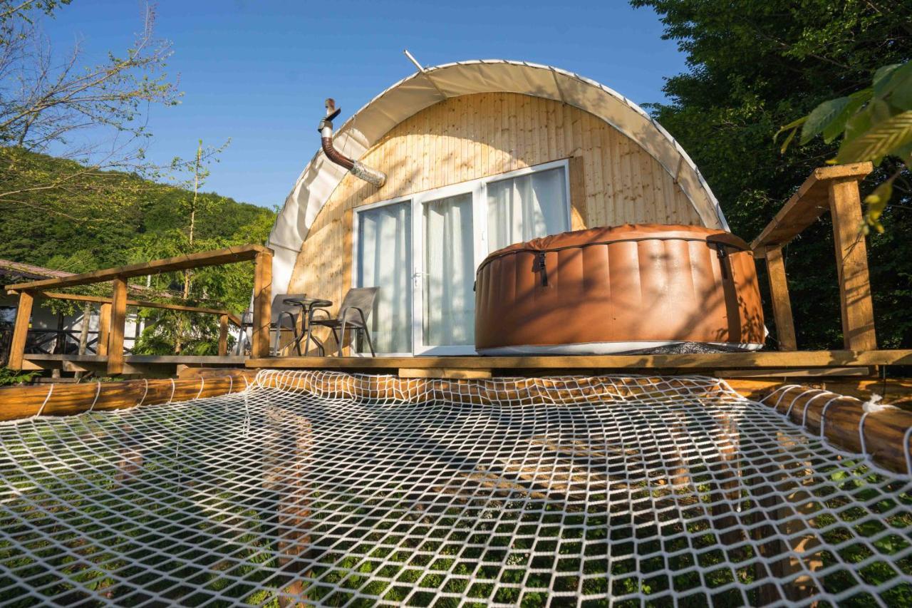 Sunrise Glamping Retreat Hotel Galesu Exterior photo